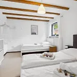 Andriss - Travel & Work - 5 Bedroom - Kitchen - Parking Kaiserslautern
