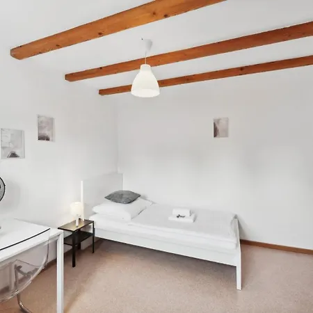 Andriss - Travel & Work - 5 Bedroom - Kitchen - Parking *