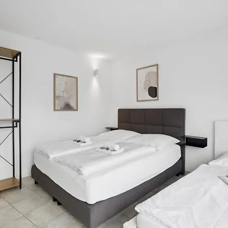 Andriss - Travel&work - 5 Br - Kitchen - Parking Kaiserslautern