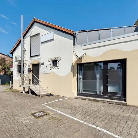 Andriss - Travel & Work - 5 Bedroom - Kitchen - Parking