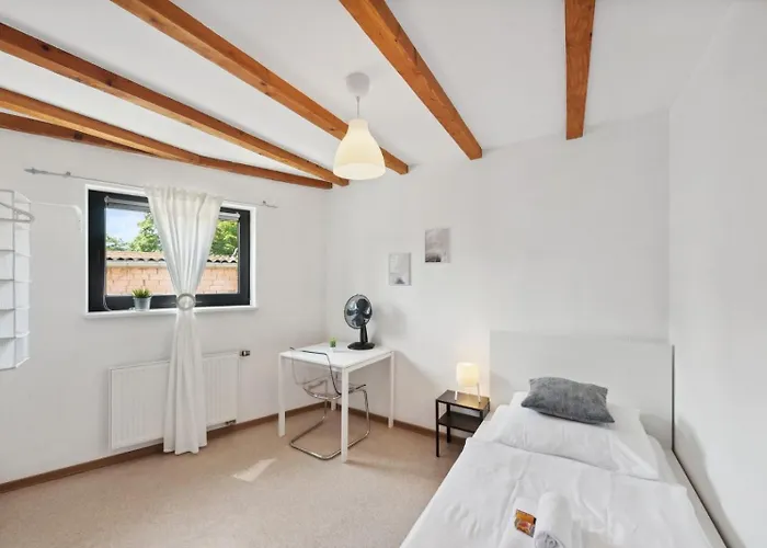 Apartment Andriss - Travel&work - 5 Br - Kitchen - Parking Kaiserslautern