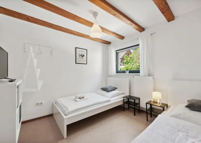 Andriss - Travel&work - 5 Br - Kitchen - Parking *